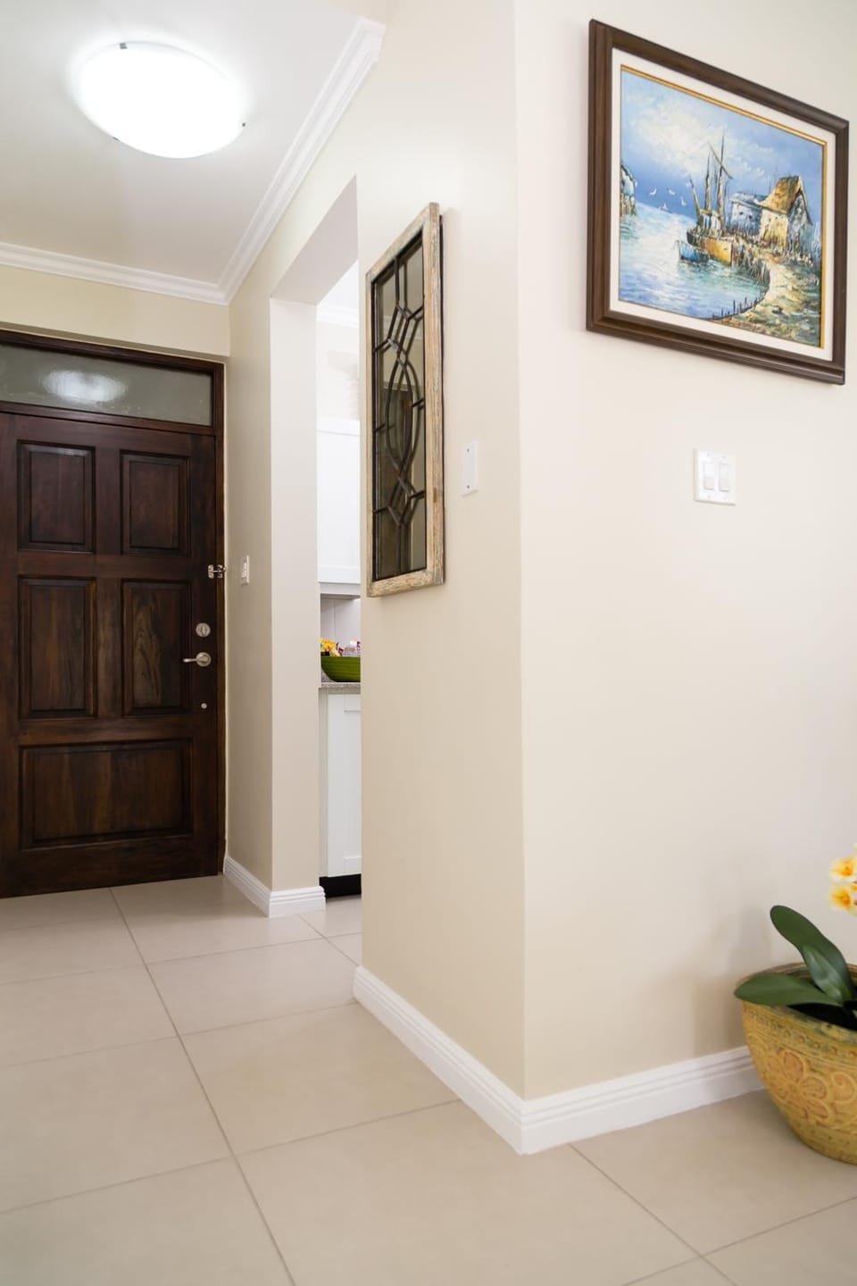 Kingston Vacation Rentals at Stylish Apt near Andrews Memorial ideal for long-term stays -Kingsway18 Apartment in Kingston