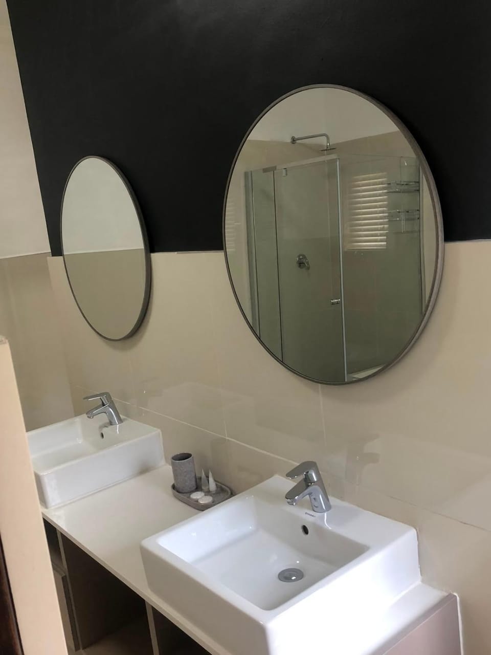 Royal Albert Suites Bed and Breakfast in Pretoria
