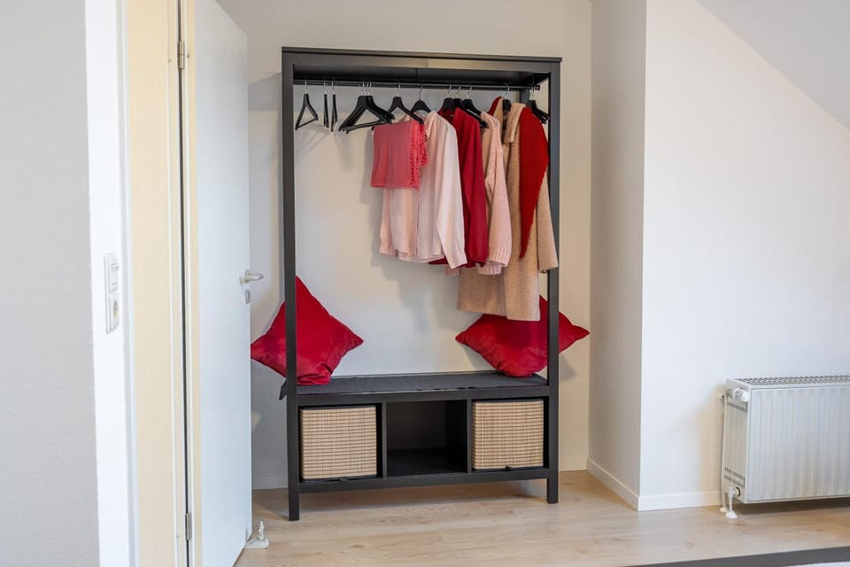 Bedroom, wardrobe