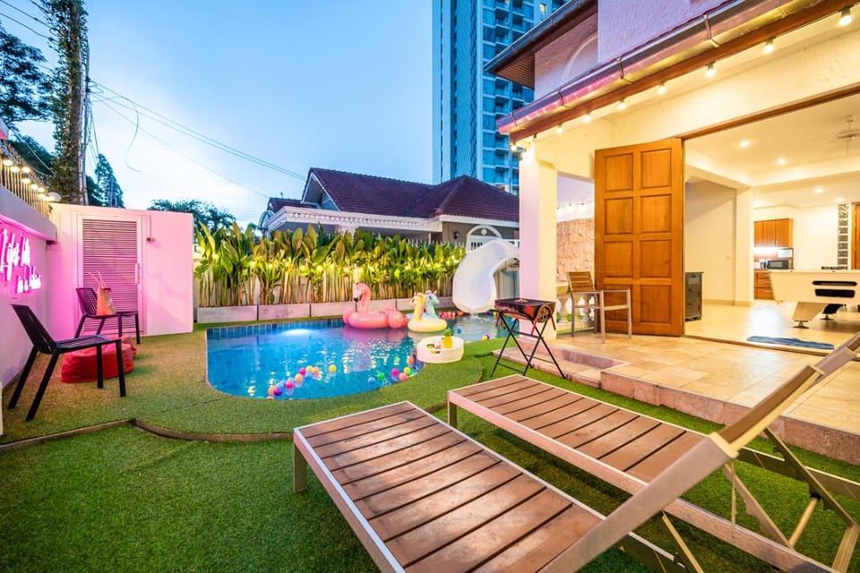 Patio, Swimming pool