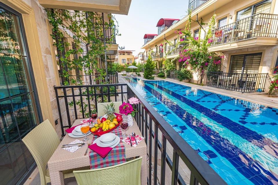 Pool view, Swimming pool, Swimming pool