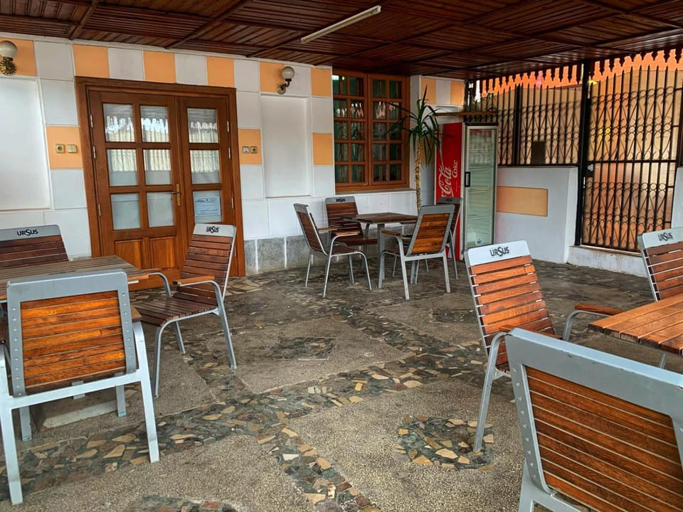 Hanul Izvor Bed and Breakfast in Romania