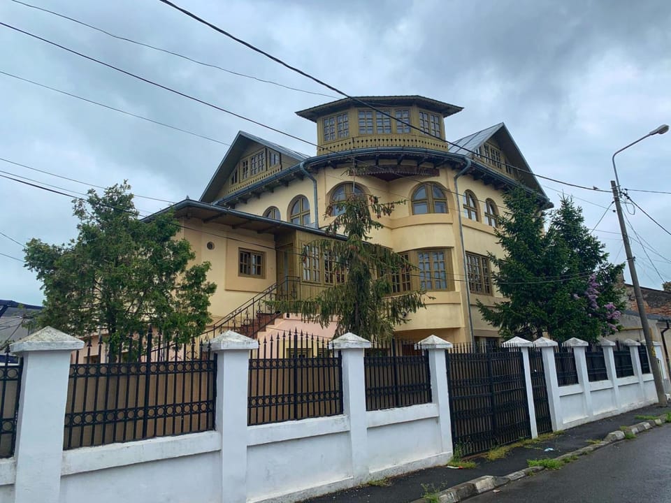 Hanul Izvor Bed and Breakfast in Romania