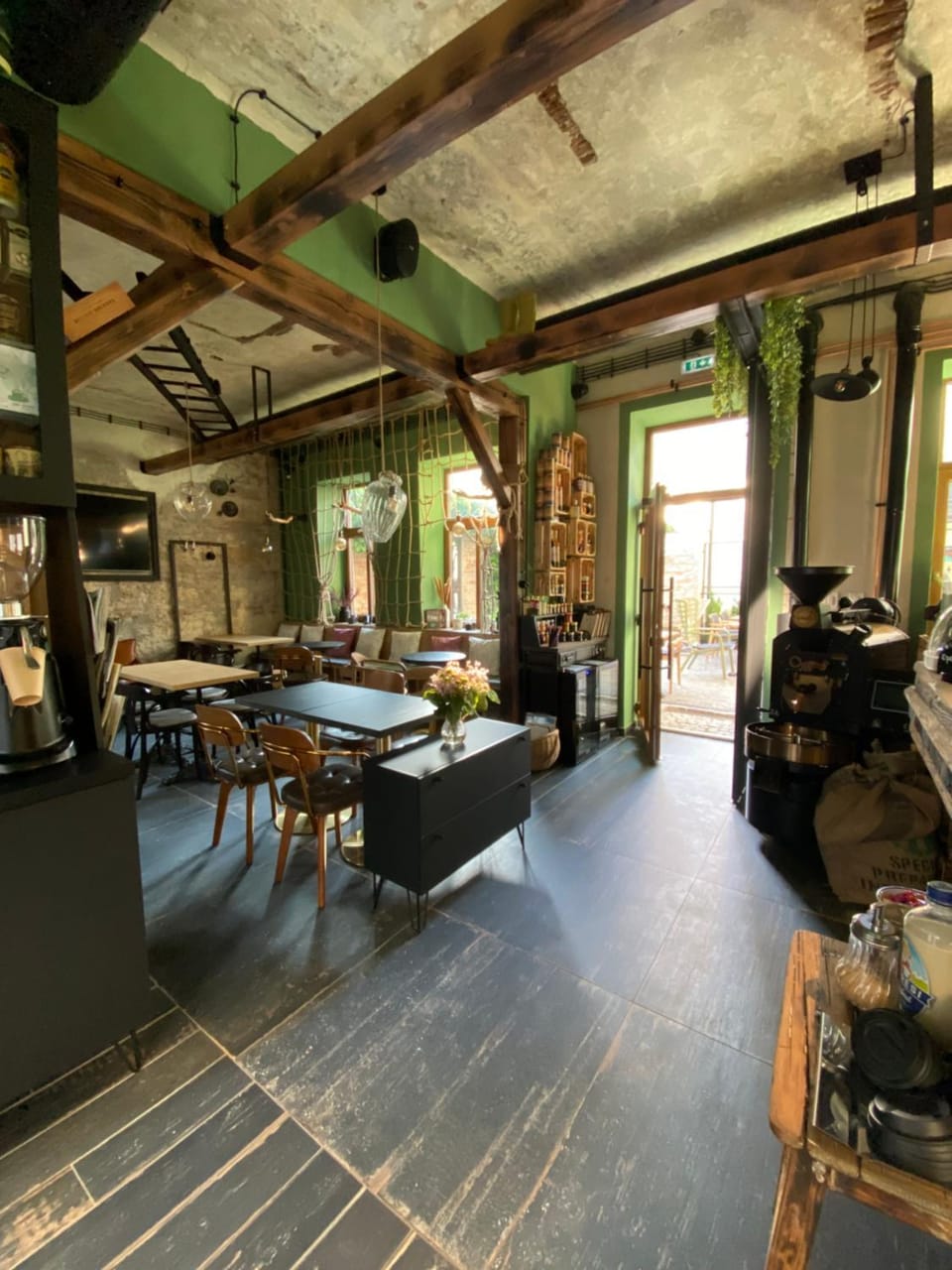 Restaurant/places to eat