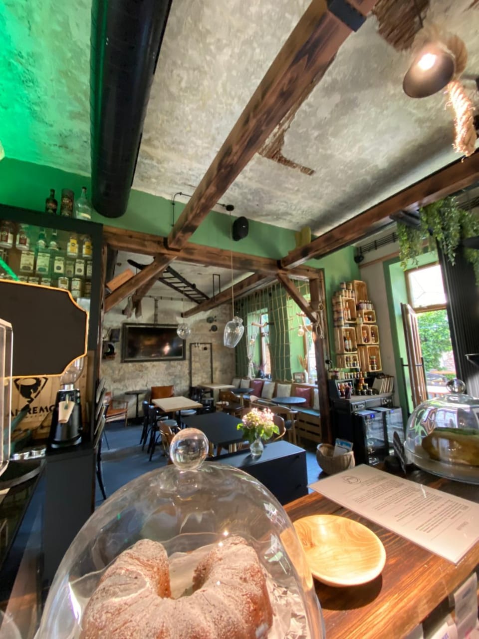 Restaurant/places to eat