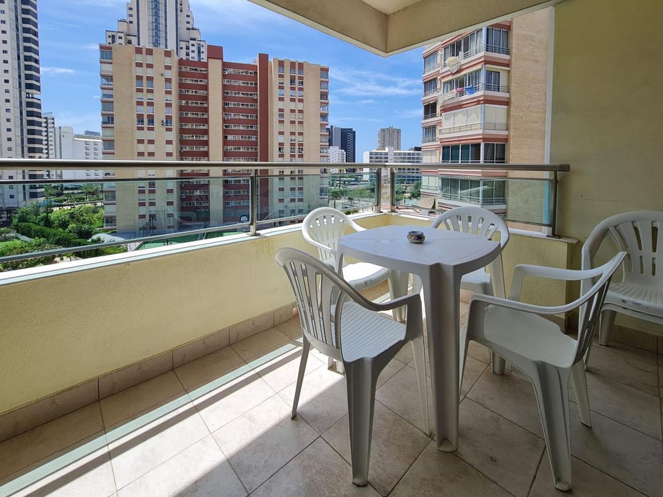 Balcony/Terrace, City view