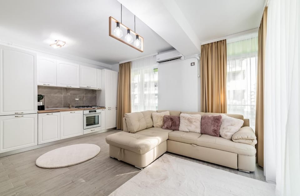 Kitchen or kitchenette, Living room, Seating area, Dining area