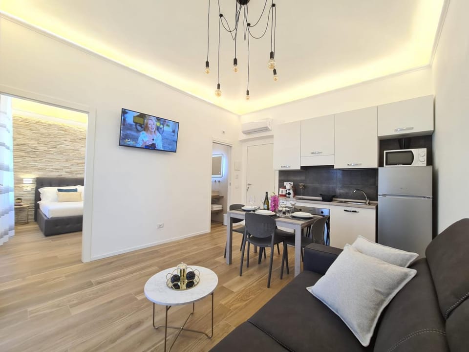 Bed, TV and multimedia, Kitchen or kitchenette, Living room, Dining area, Bedroom, minibar, pet friendly, stove