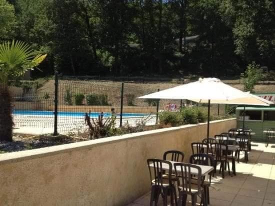 Chalet les Hameaux du Perrier Campground/ 
RV Resort in Nouvelle-Aquitaine