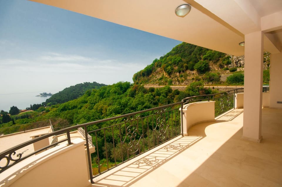 Balcony/Terrace, Mountain view, Sea view