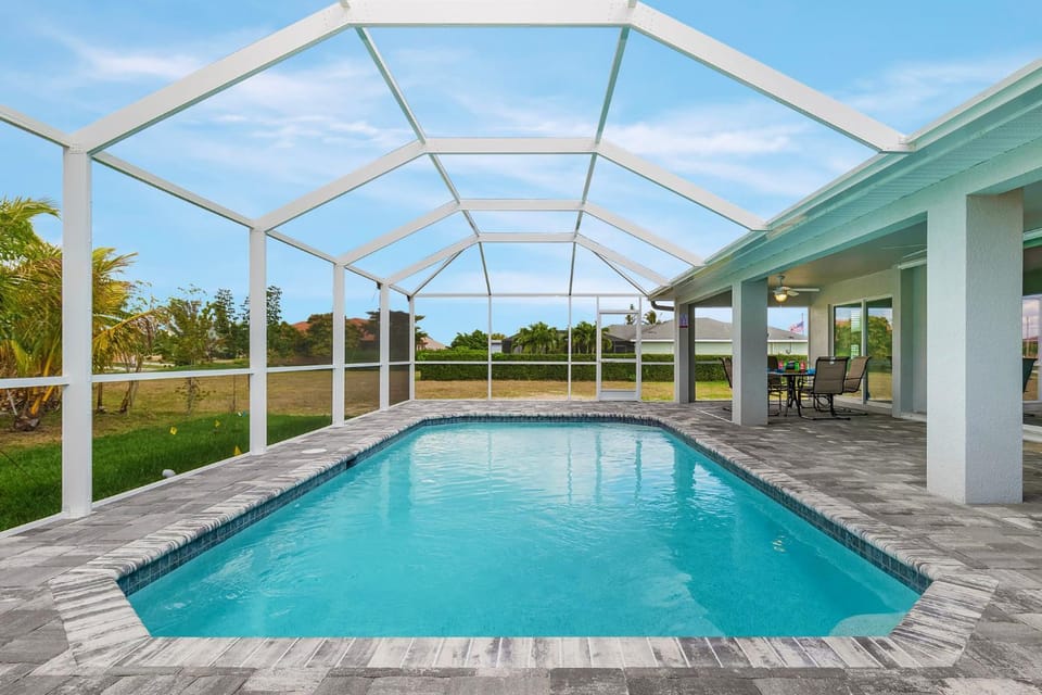Balcony/Terrace, Swimming pool