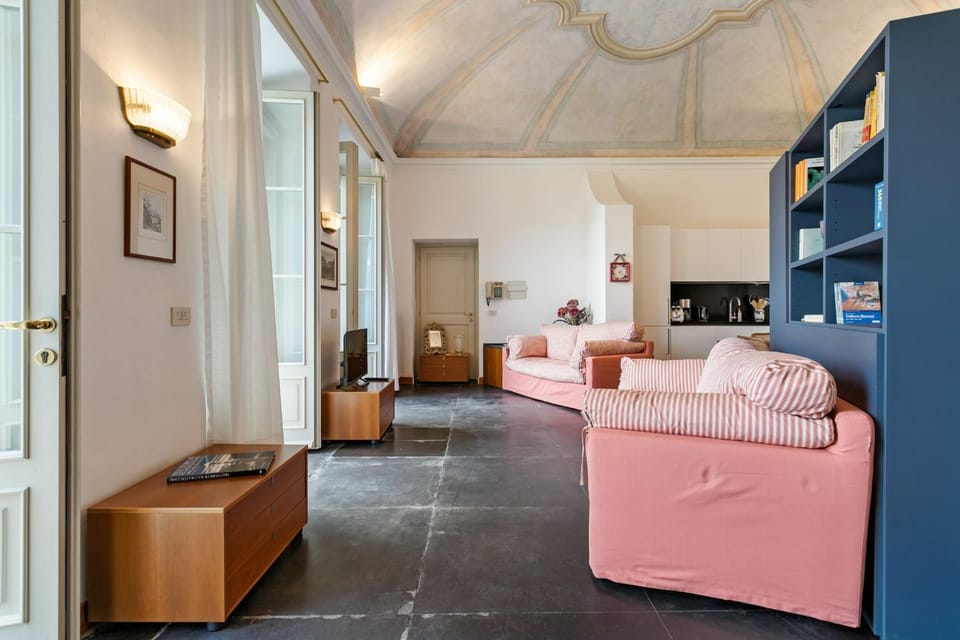 Kitchen or kitchenette, Living room, Dining area, Bedroom