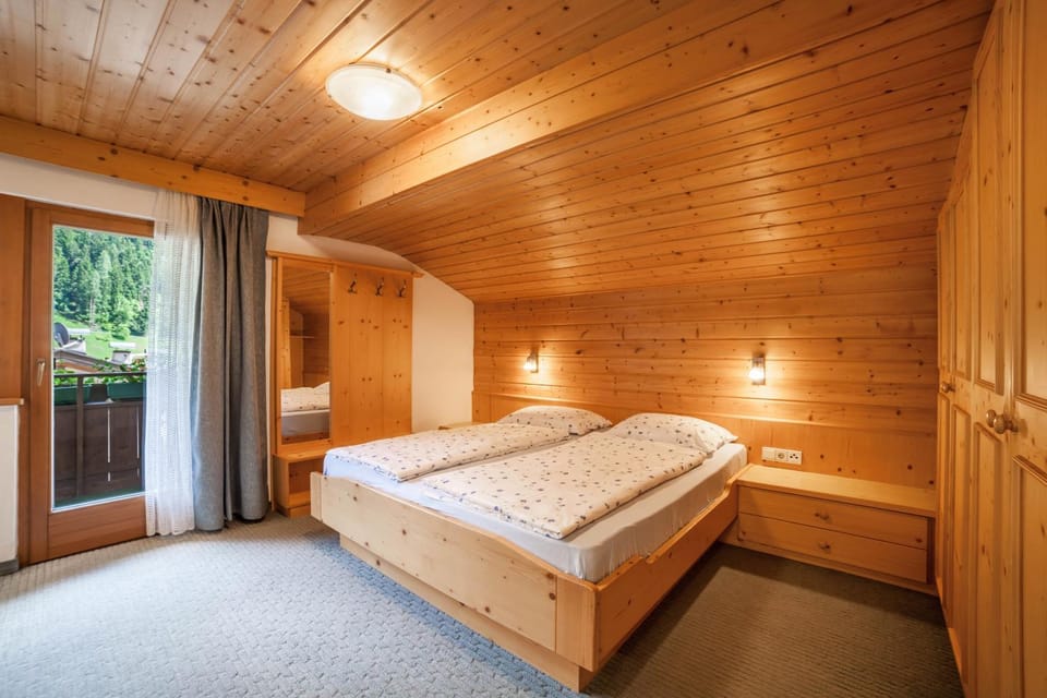 Property building, Living room, Bedroom