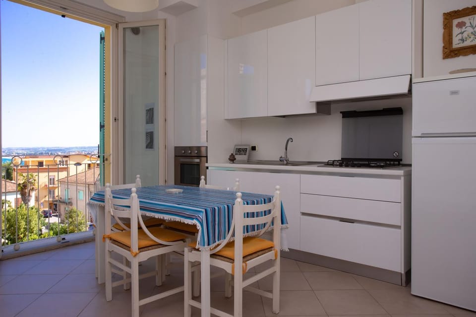 N236 - Numana, bilocale vista mare nel cuore del paese Apartment in Numana