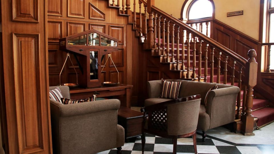Lobby or reception, Seating area