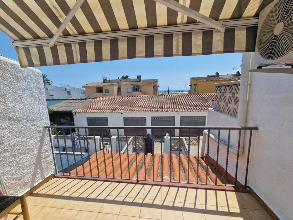 APARTAMENTO BADIA 24 Apartment in Alt Empordà