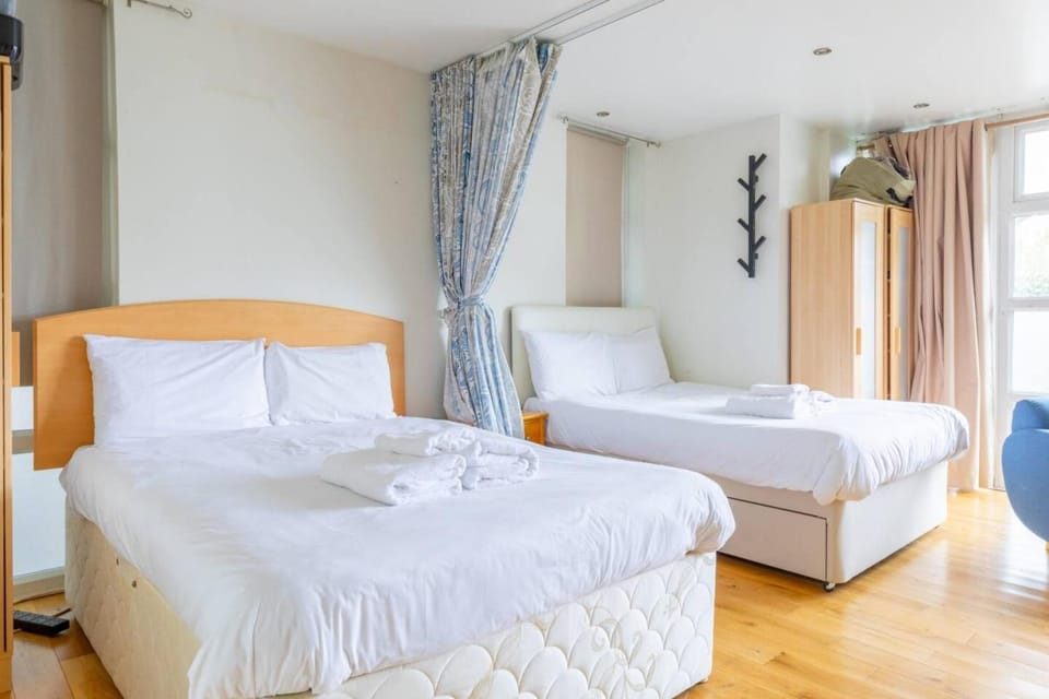 Spacious Studio Apartment in Kennington Apartment in London Borough of Southwark