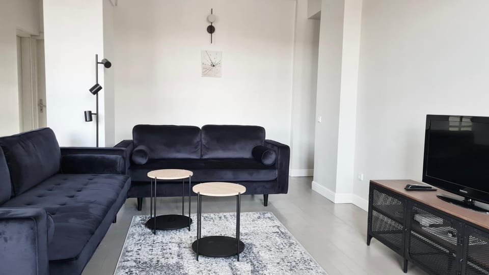 TV and multimedia, Seating area