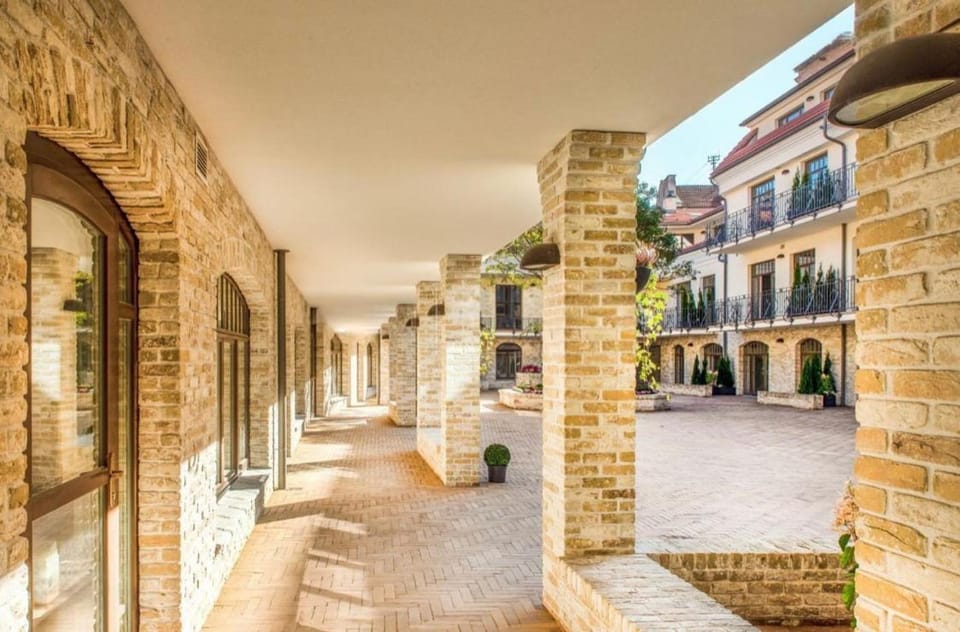Property building, Balcony/Terrace