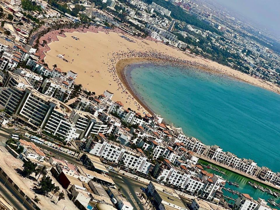 Nearby landmark, Bird's eye view