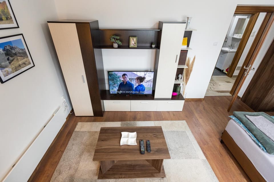 TV and multimedia, Seating area