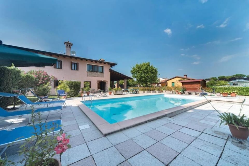Balcony/Terrace, Swimming pool
