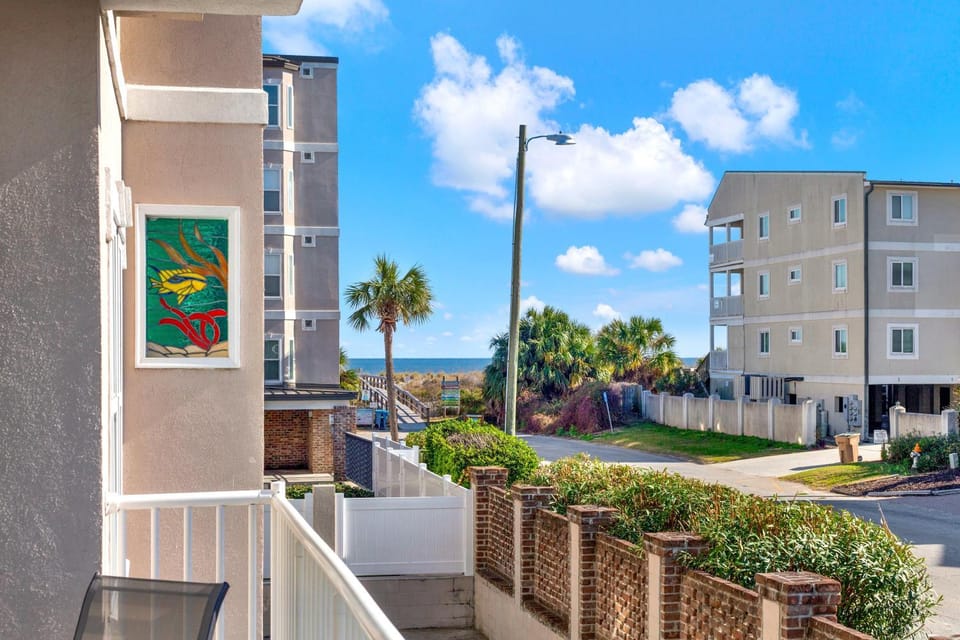 Beachside Colony Unit 613 House in Tybee Island