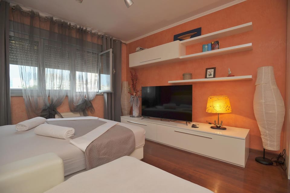 Bed, TV and multimedia