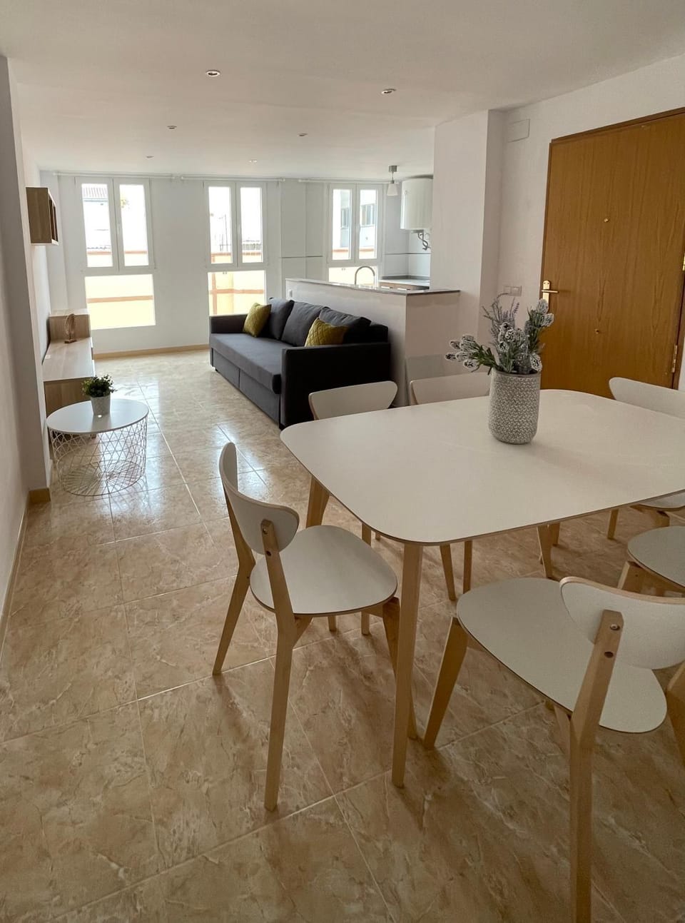 Living room, Dining area