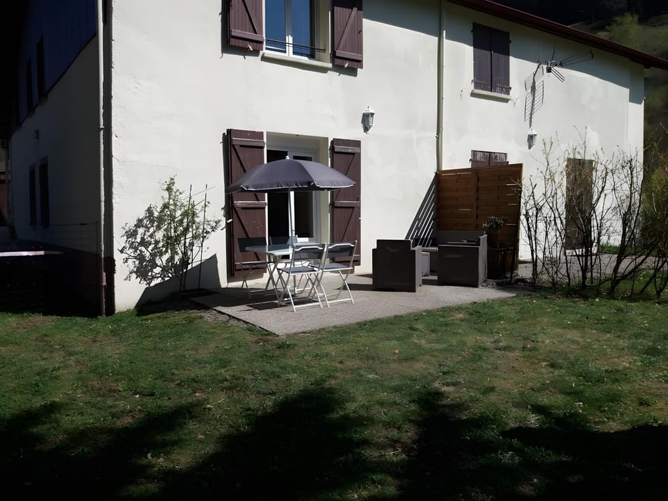 Property building, Living room