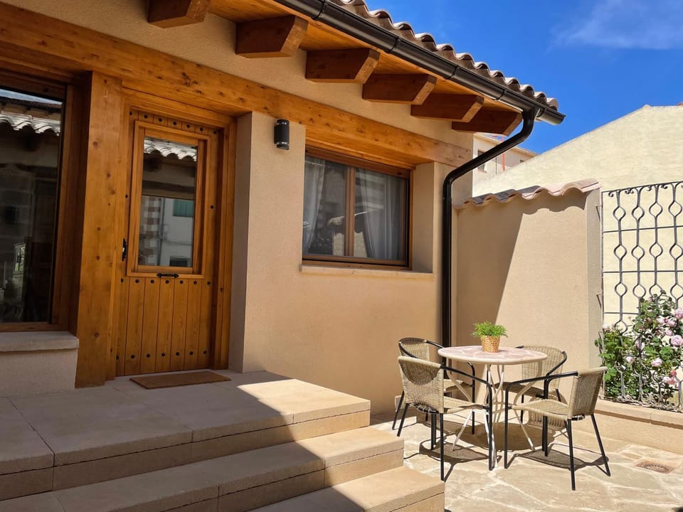 Casa Dunia House in Aragon