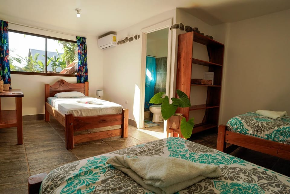 Hotel Swell Pavones Bed and Breakfast in Puntarenas Province