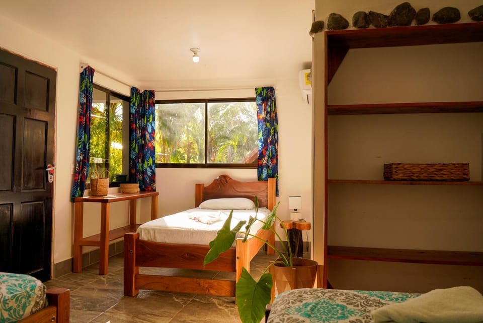 Hotel Swell Pavones Bed and Breakfast in Puntarenas Province