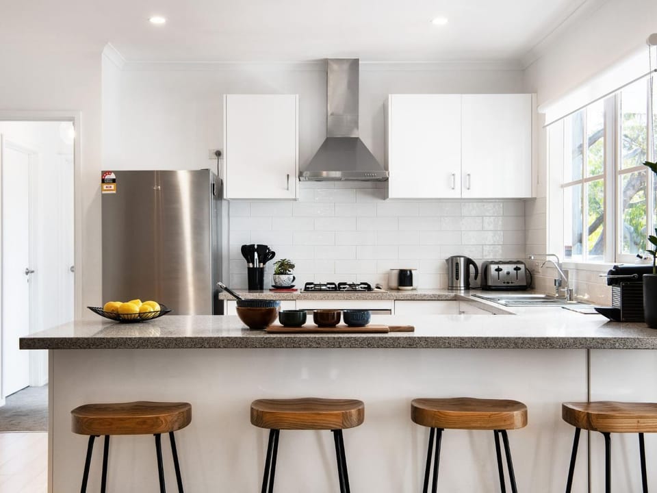 Coffee/tea facilities, Kitchen or kitchenette, dishwasher, minibar, toaster