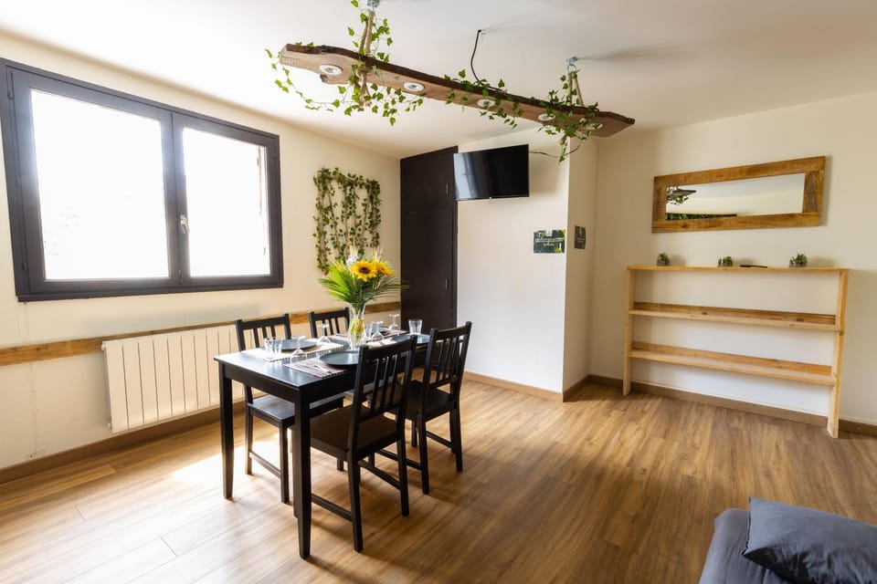 Property building, Dining area