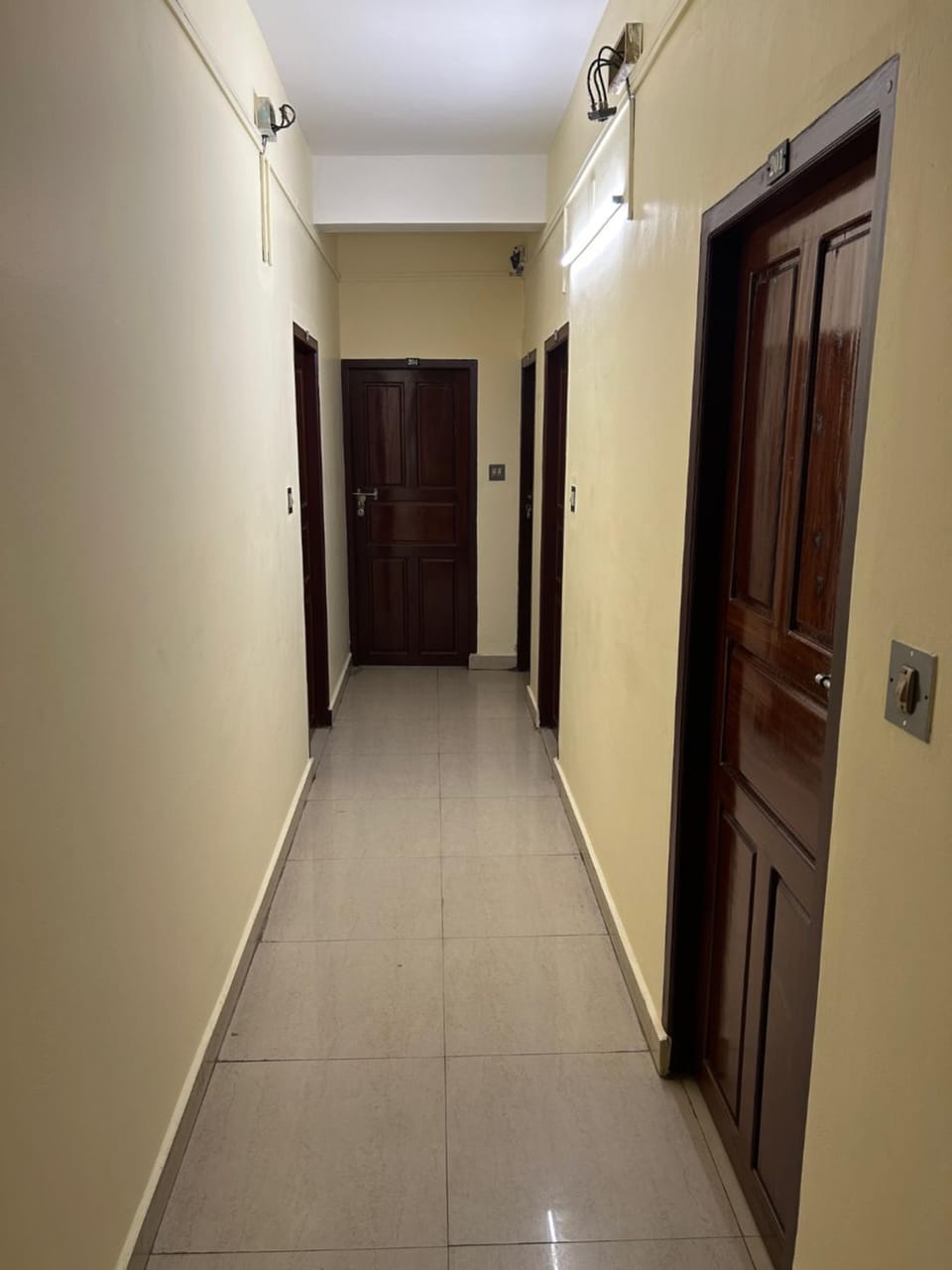 Property building, Facade/entrance, Floor plan, Area and facilities, acessibility