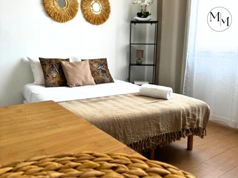 Studio Déco Blancarde 2-3 pers Terrasse Parking Clim Apartment in Marseille