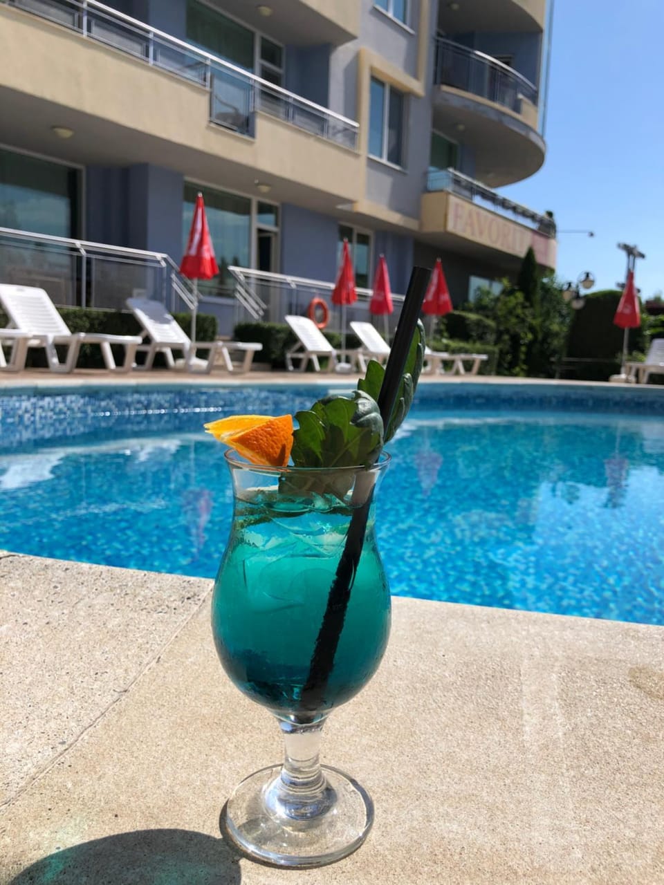 Property building, Swimming pool, Drinks