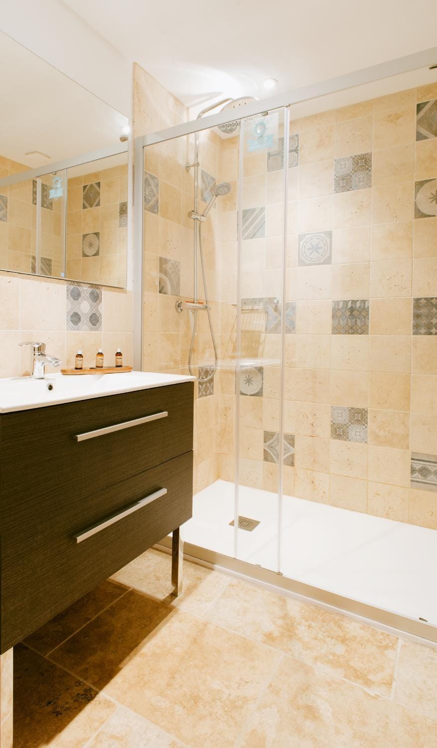 Shower, Bathroom