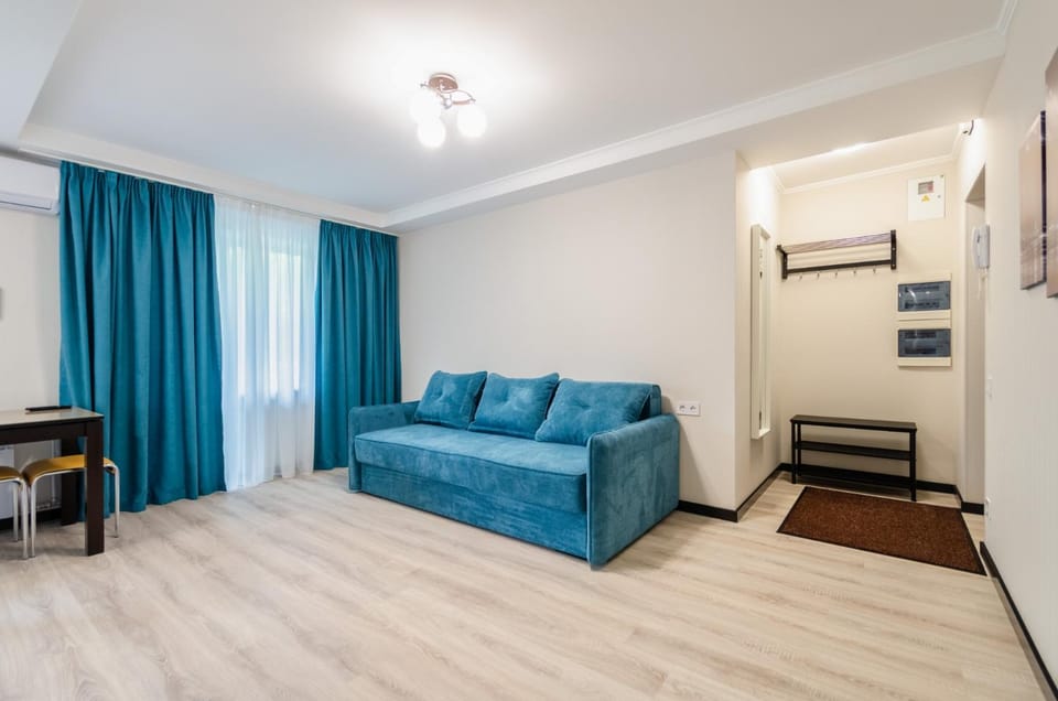 Living room, Seating area, Guests