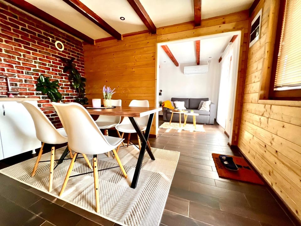 Living room, Dining area, kitchen