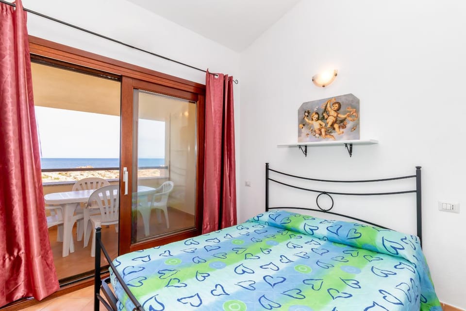 Property building, Living room, Bedroom
