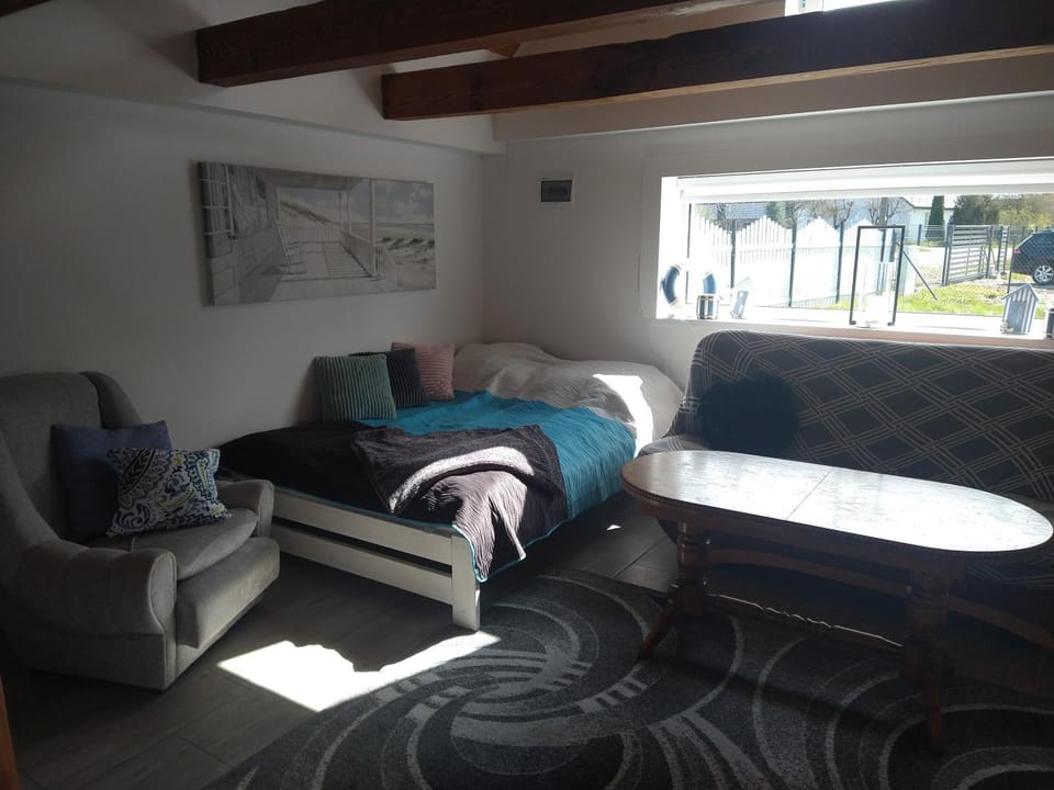 Living room, Bedroom