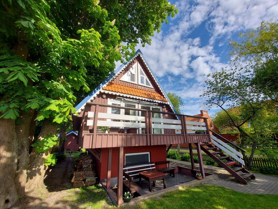 Namelis ant marių kranto House in Klaipėda County, Lithuania