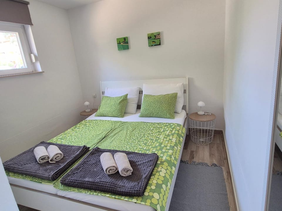 Small guest House Punta Pakoštane Apartment in Šibenik-Knin County, Croatia