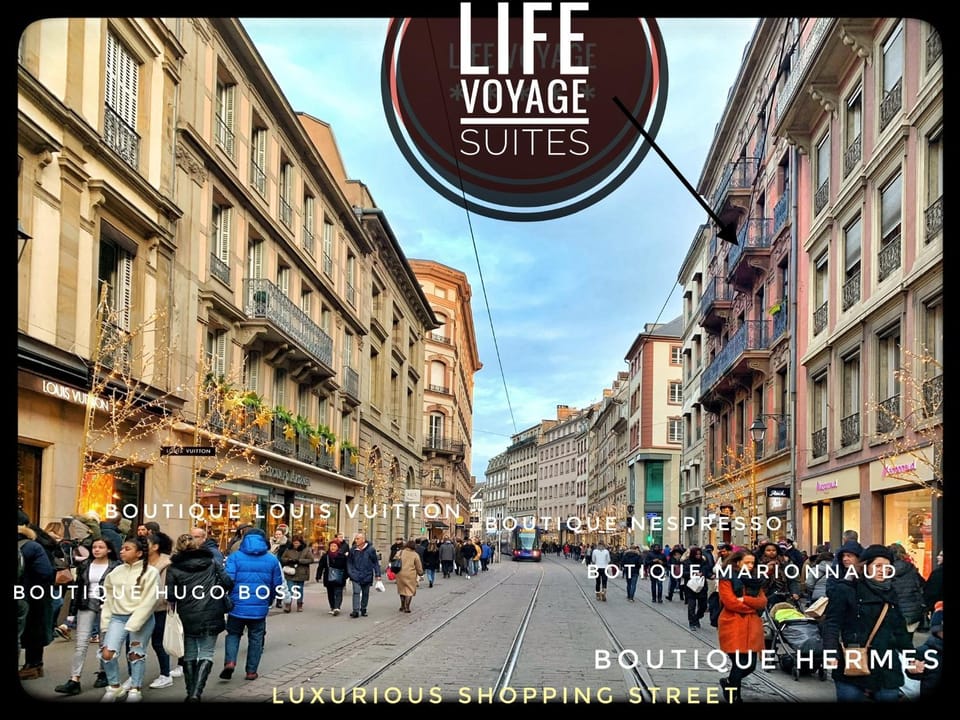 Neighbourhood, City view, Landmark view, Shopping Area
