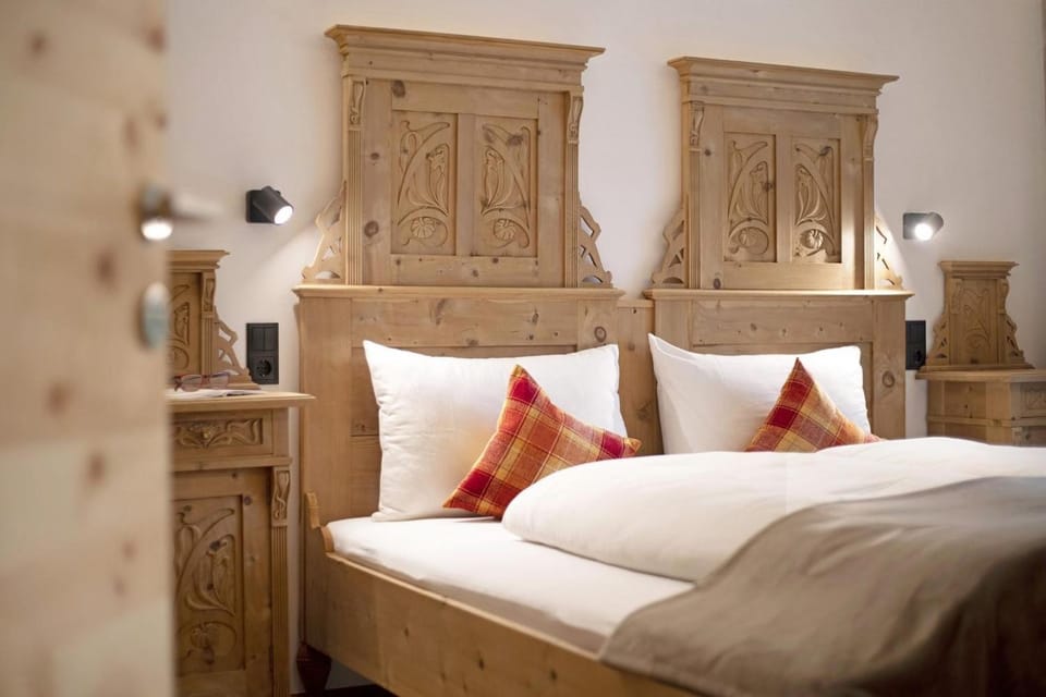 Living room, Bedroom
