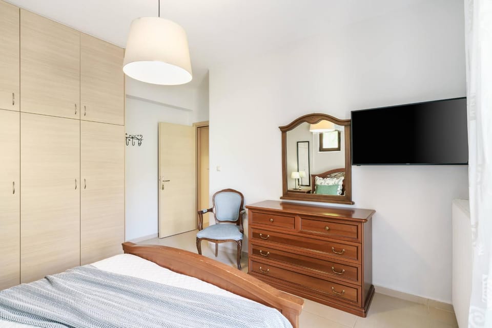 TV and multimedia, Bedroom, wardrobe