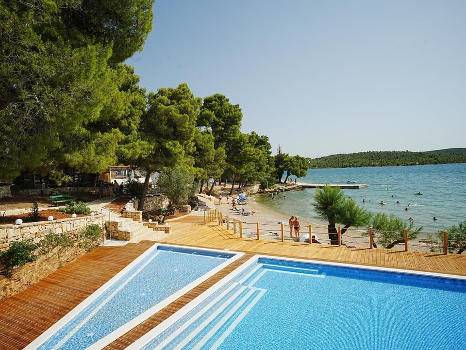 Beach, Swimming pool