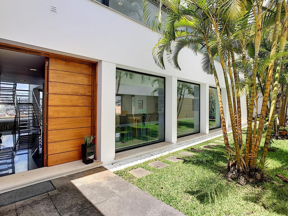 Property building, Patio, Facade/entrance, Garden